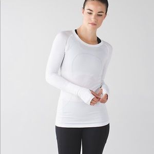 Size 10 lulu long sleeve swiftly tee